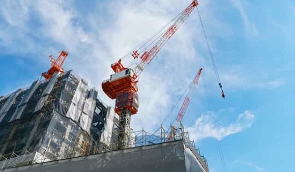 建設株に資金流入本格化──インフラ需要と再開発期待で株価に上昇余地